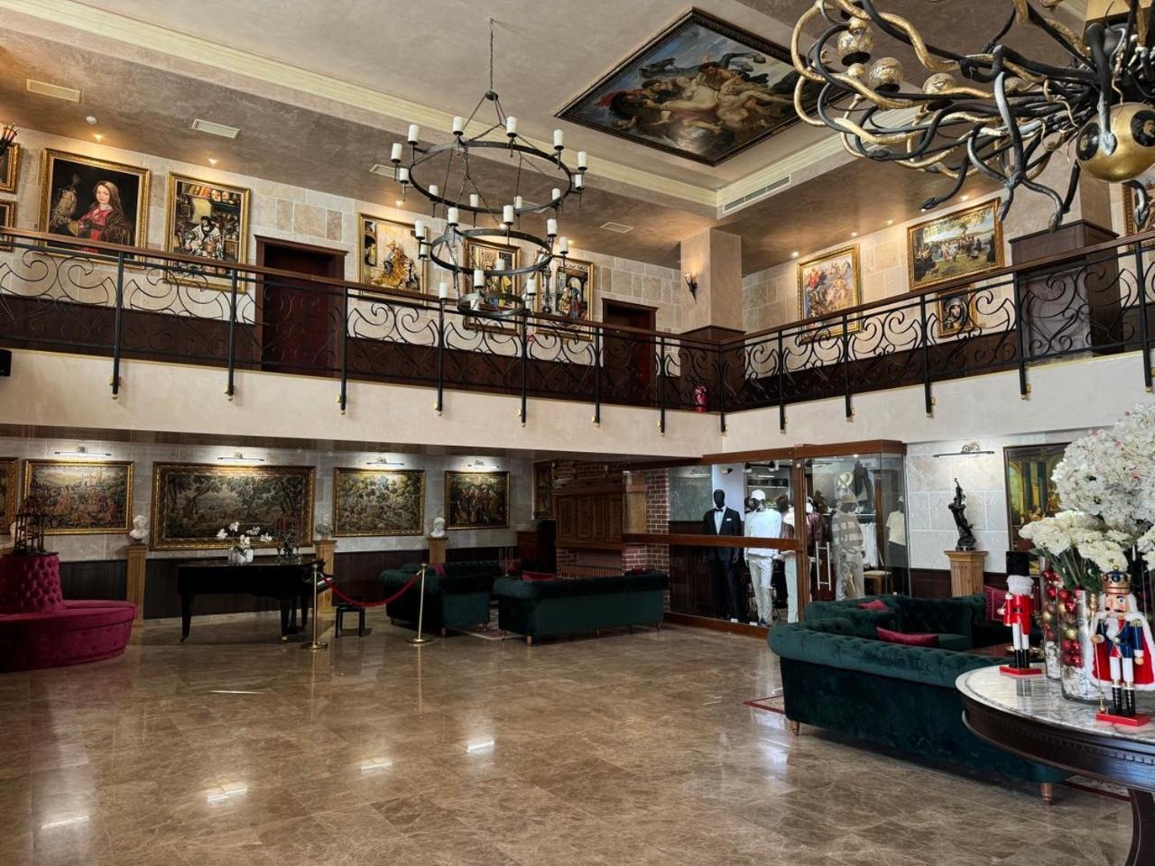 Alchemist Von Goldenburg 4* Belaştiţa